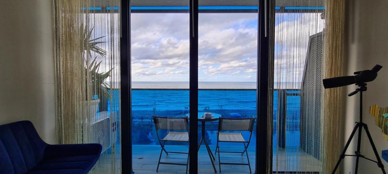 E&S Apartment - Sunset & Sea View Batoumi Extérieur photo